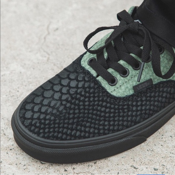 Vans x Harry Potter Era Slytherin Skate Sneakers - Picture 5 of 6